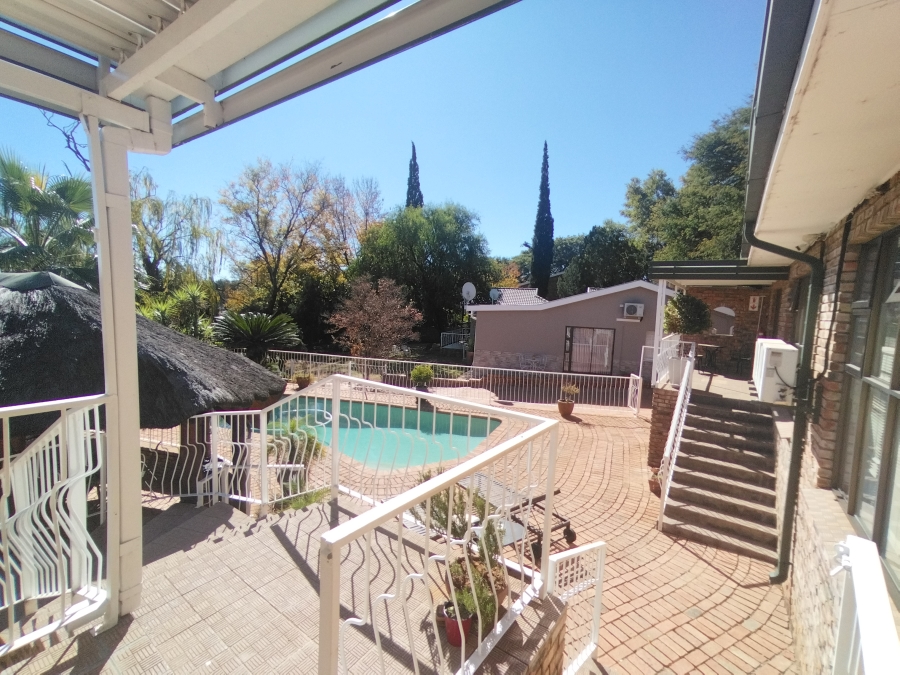 10 Bedroom Property for Sale in Warrenton Northern Cape